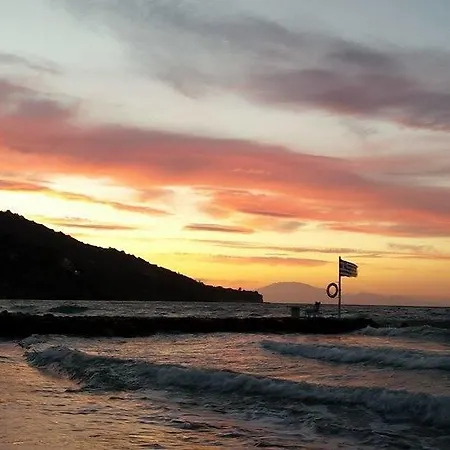 Fiore Hotel de apartamente