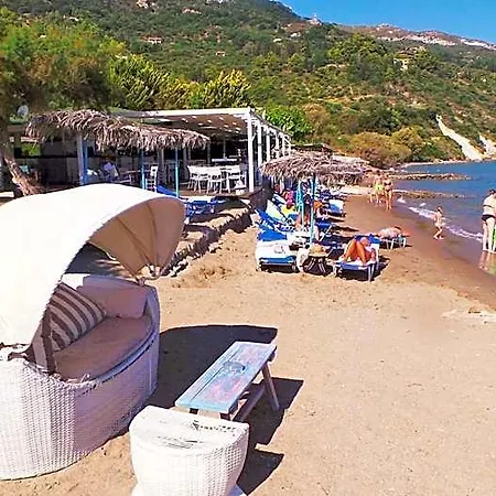 Fiore Beach Studios Апарт-отель Василикос