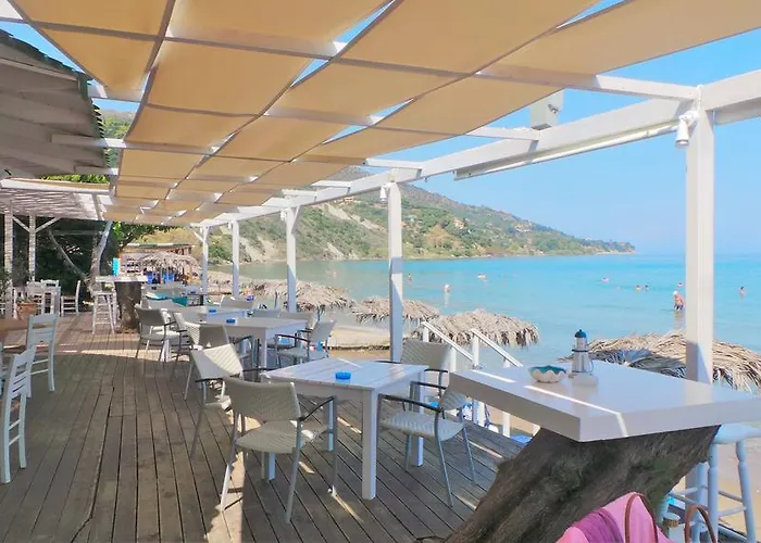 Ξενοδοχείο με διαμερίσματα Fiore Ανω Βασιλικος