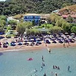 公寓式酒店 菲奥雷海滩一室公寓 Vasilikí