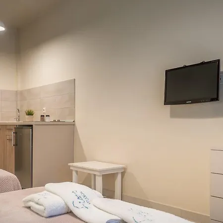 Fiore Beach Studios Василикос