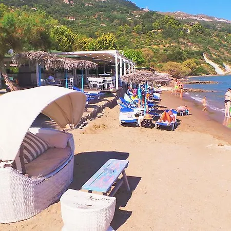 Fiore Beach Studios Апарт-отель Василикос