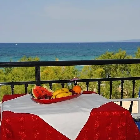 Fiore Beach Studios Василикос