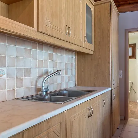 Fiore Beach Studios 3*